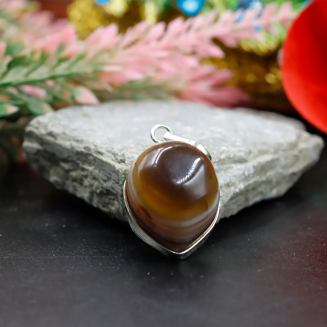 EYES PENDANT