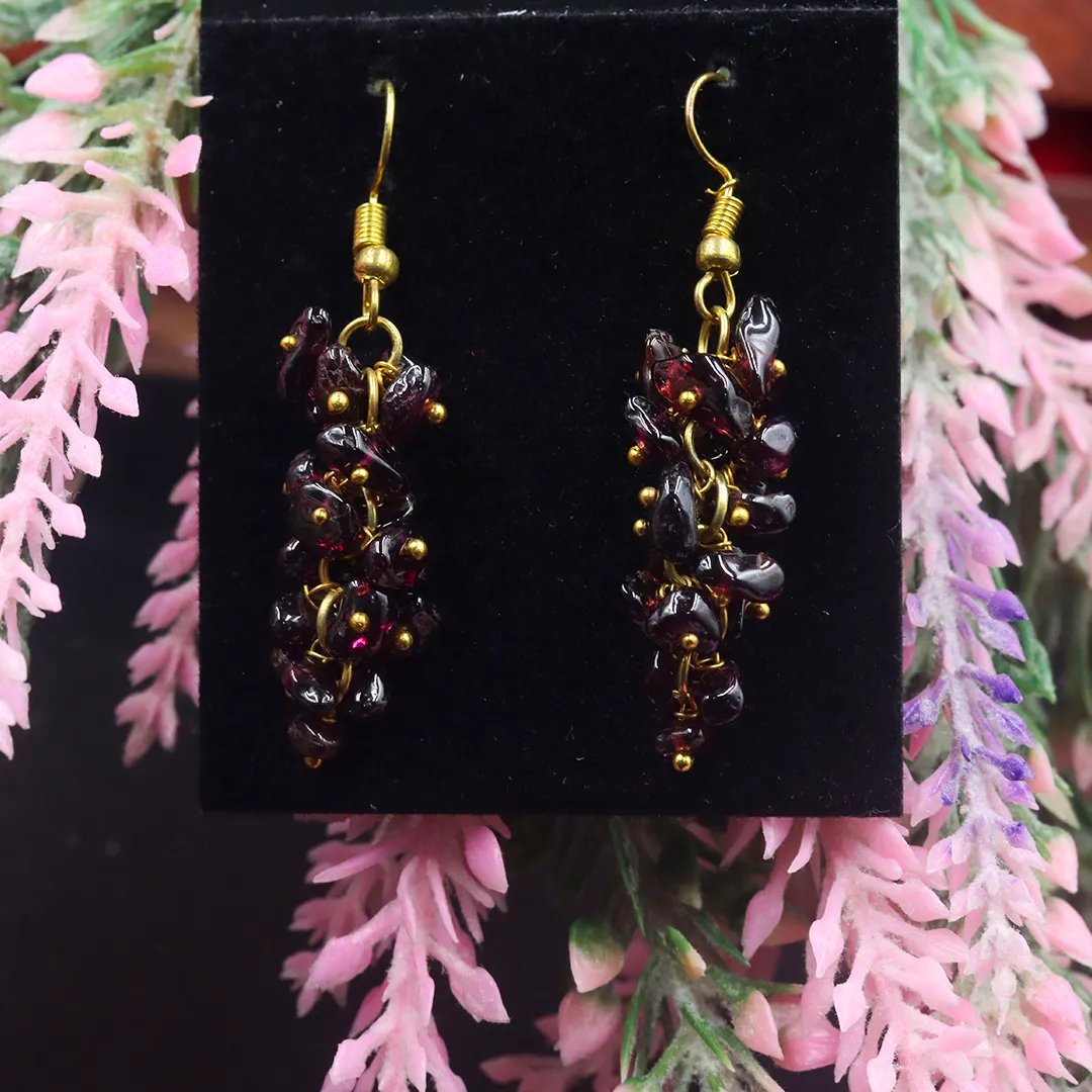 GARNET EARRING