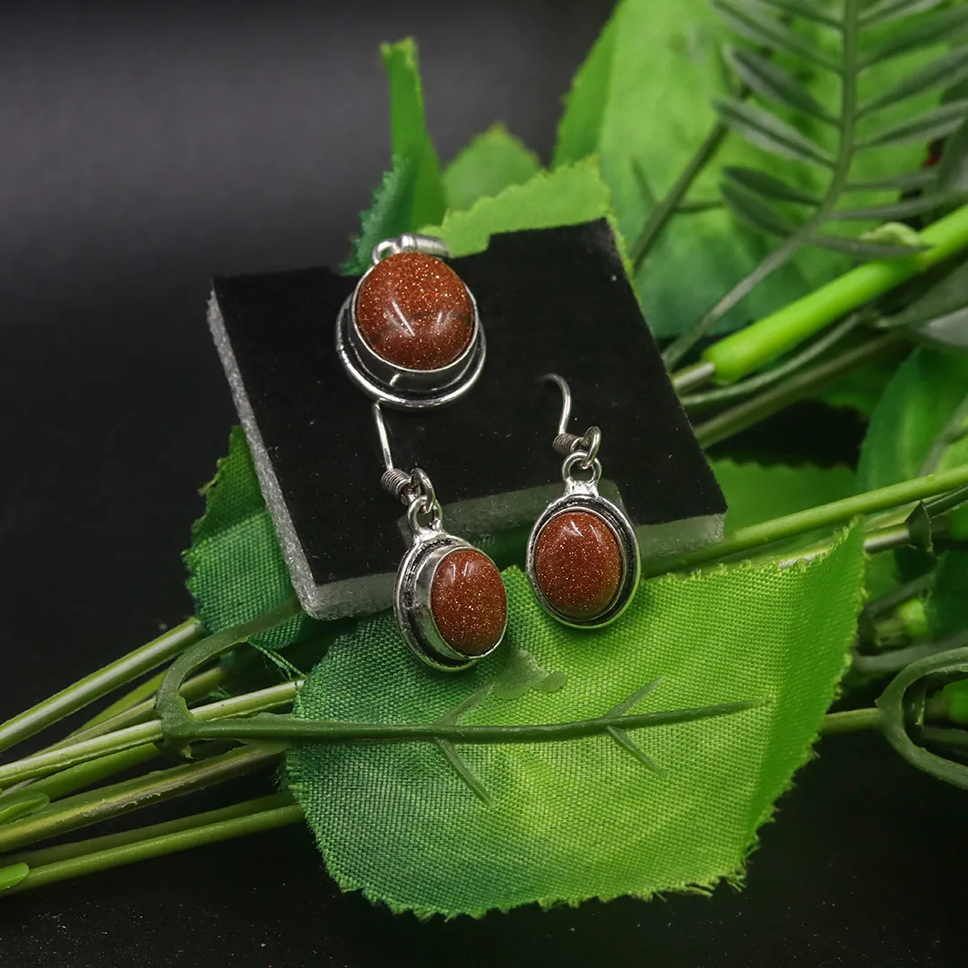 GOLDEN SUNSTONE EARRINGS WITH PENDANT