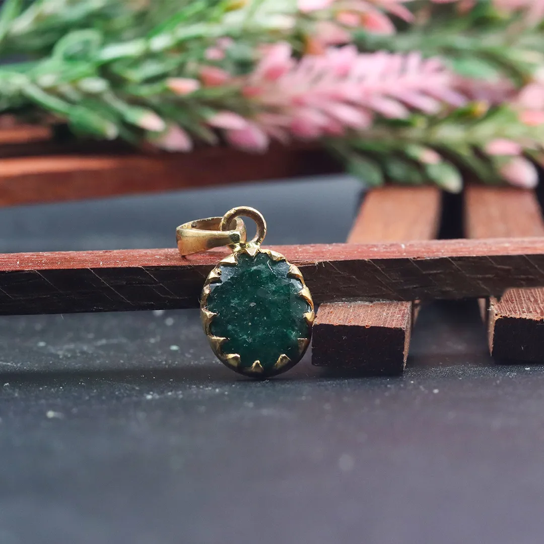 GREEN AVENTURINE PENDANT