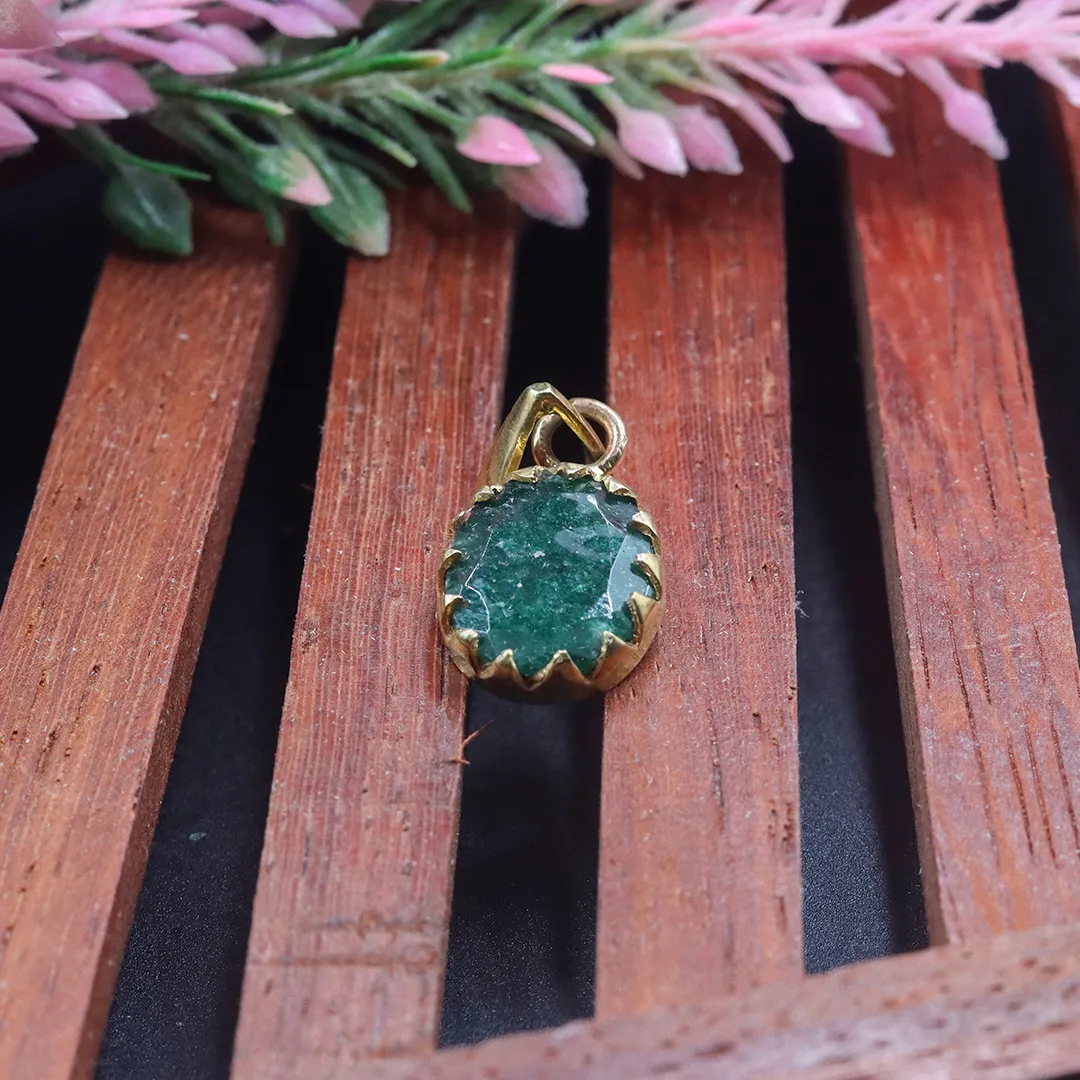 GREEN AVENTURINE PENDANT - 2