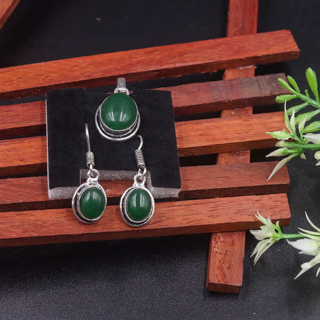 JADE EARRINGS WITH PENDANT - 2
