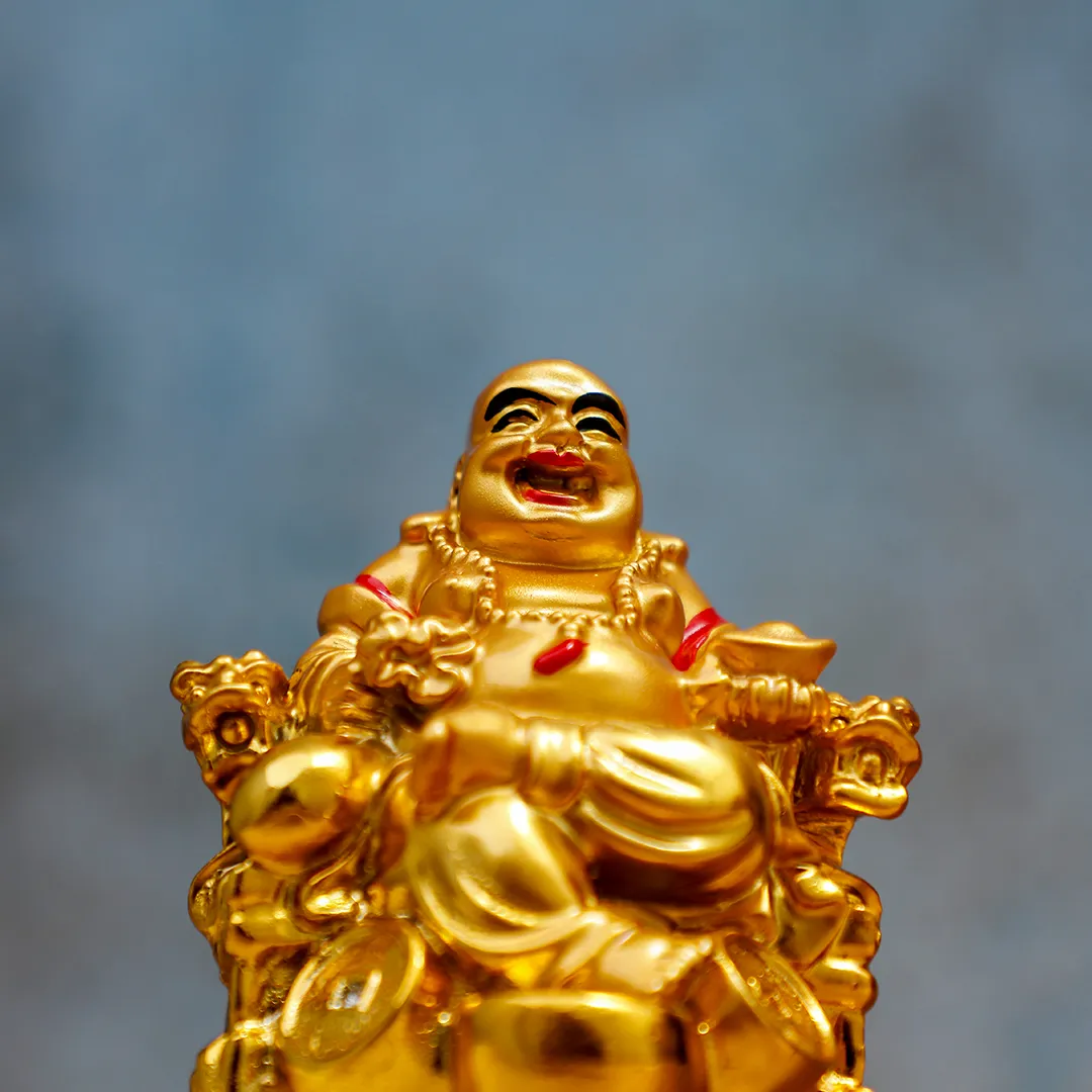 LAUGHING BUDDHA GOLDEN STATUE