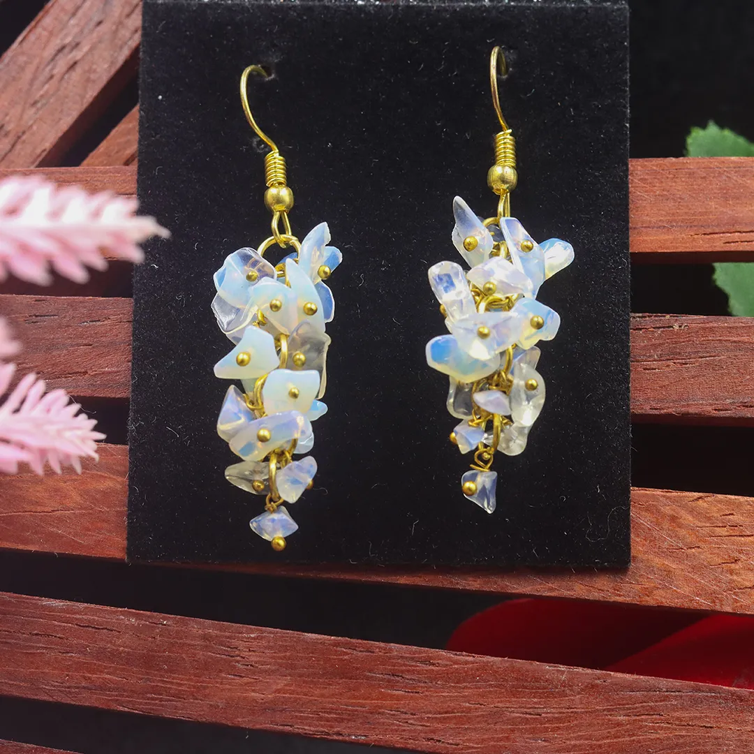 OPAL EARRING