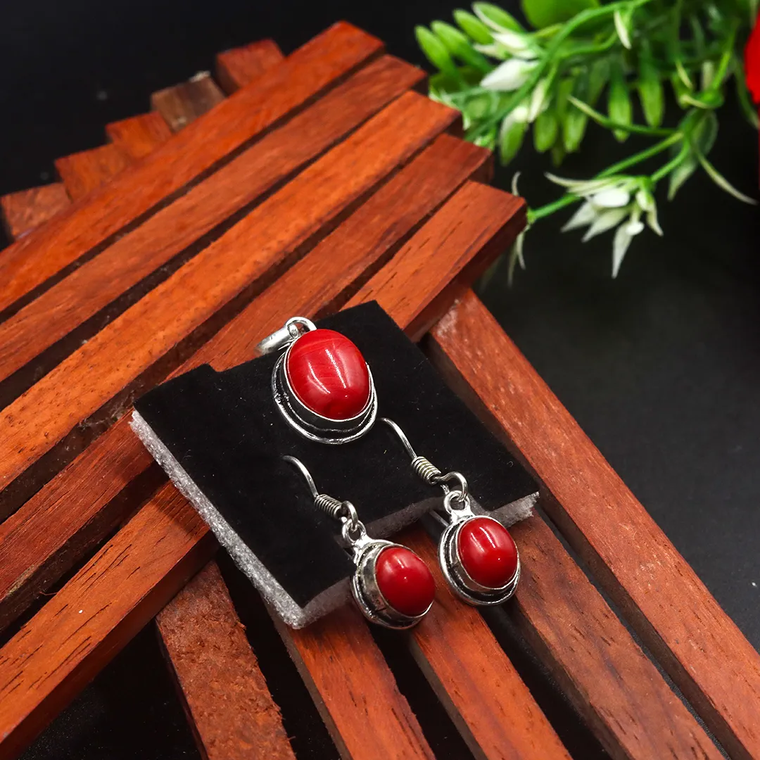RED CORAL EARRINGS WITH PENDANT