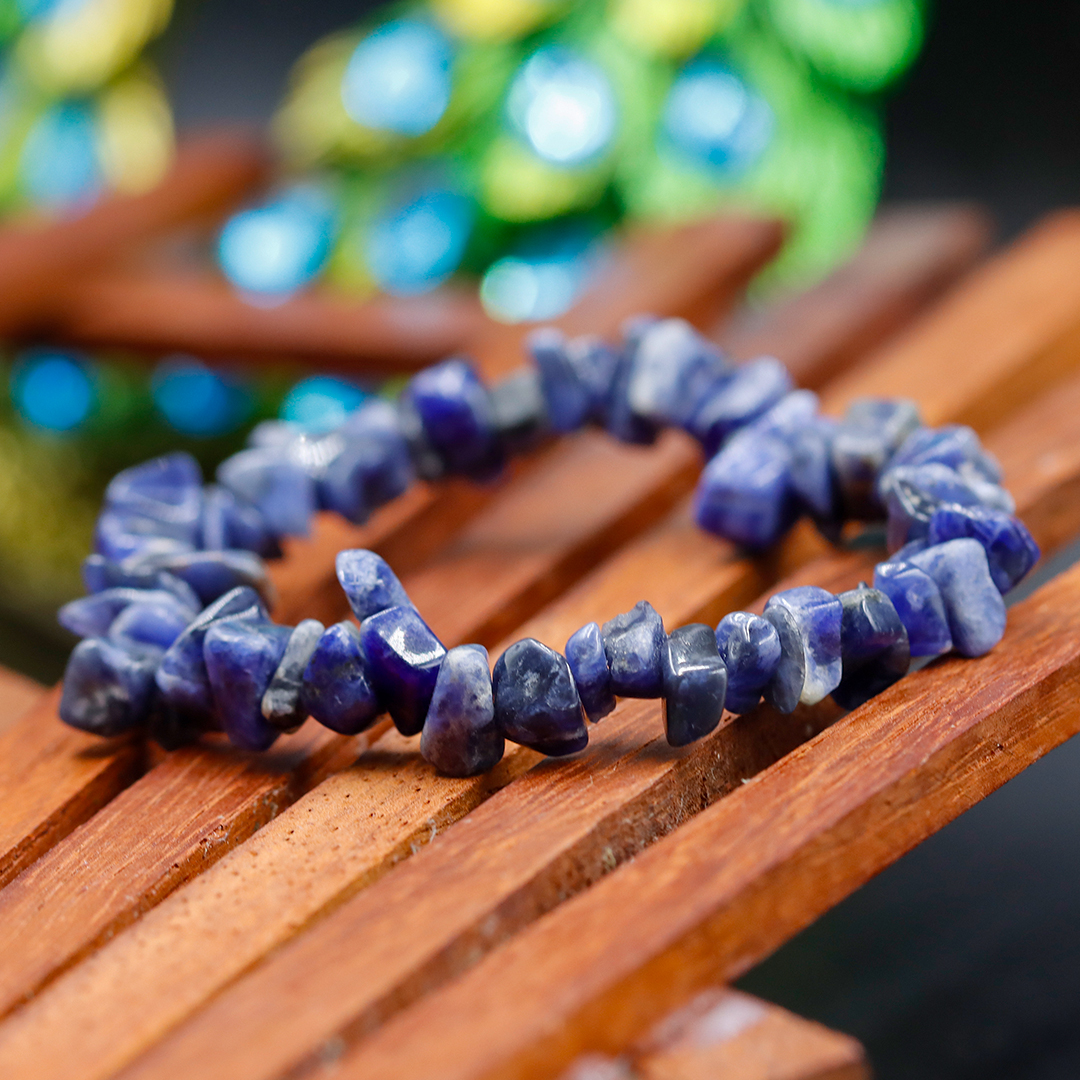SODALITE CHIPS BRACELET